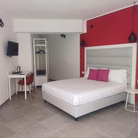 Domo Annalisa Hotel ตอร์โตลี ภายนอก รูปภาพ