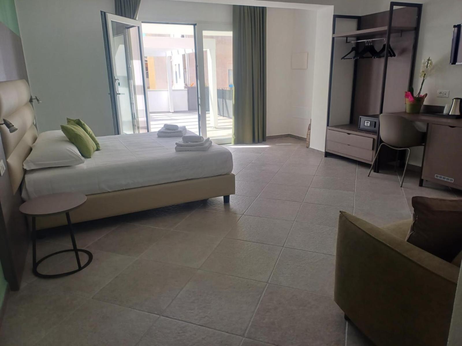 Domo Annalisa Hotel ตอร์โตลี ภายนอก รูปภาพ