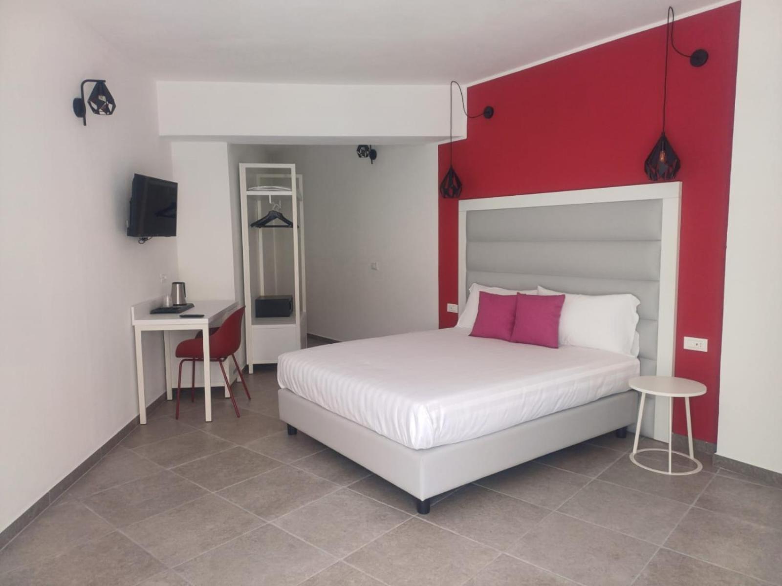 Domo Annalisa Hotel ตอร์โตลี ภายนอก รูปภาพ