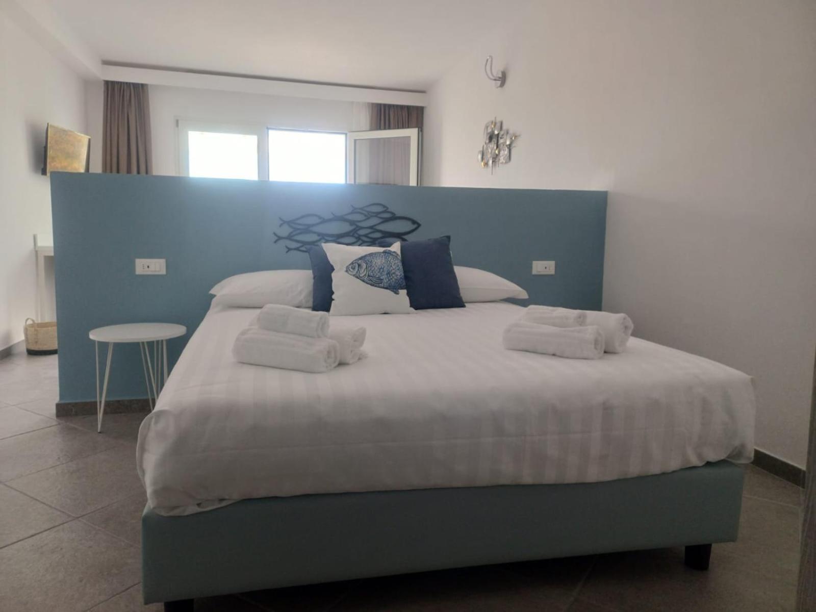 Domo Annalisa Hotel ตอร์โตลี ภายนอก รูปภาพ
