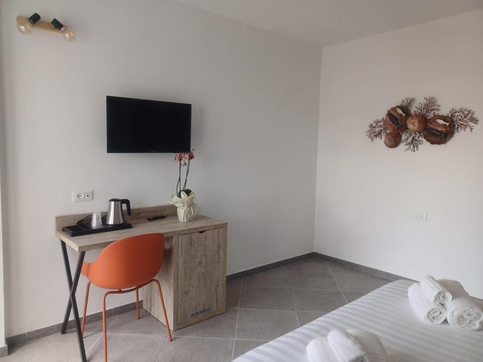 Domo Annalisa Hotel ตอร์โตลี ภายนอก รูปภาพ