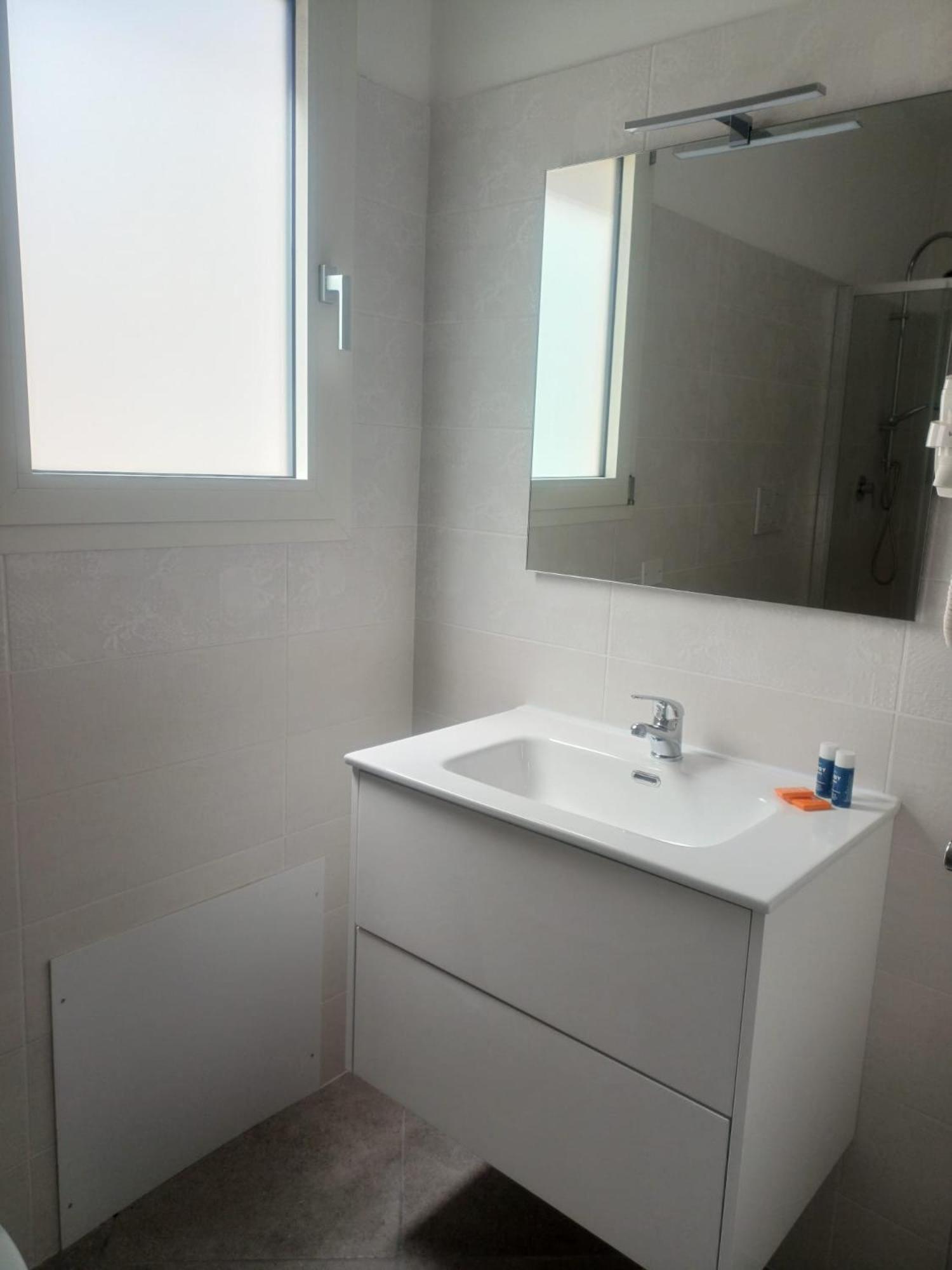 Domo Annalisa Hotel ตอร์โตลี ภายนอก รูปภาพ