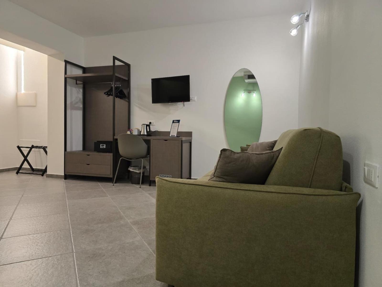 Domo Annalisa Hotel ตอร์โตลี ภายนอก รูปภาพ