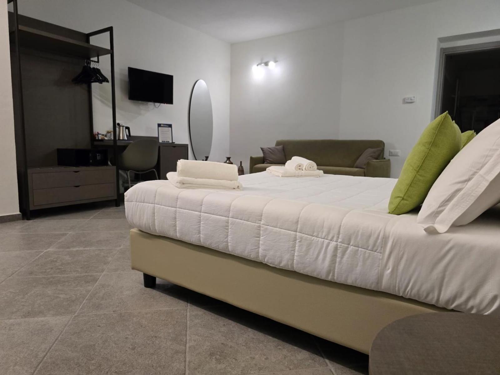Domo Annalisa Hotel ตอร์โตลี ภายนอก รูปภาพ