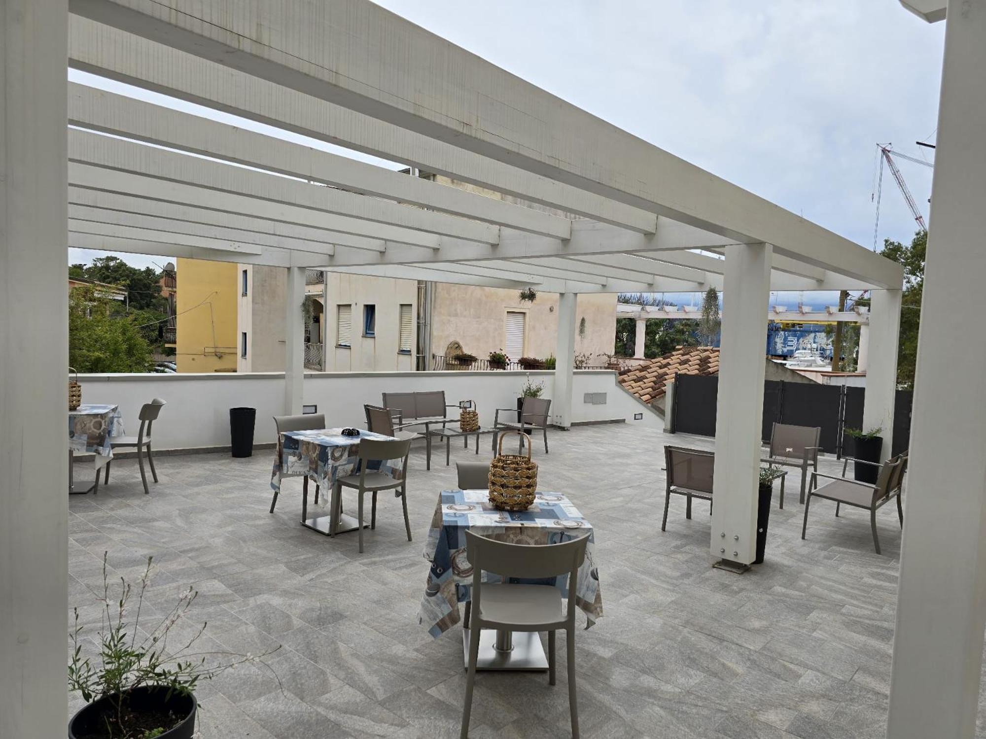 Domo Annalisa Hotel ตอร์โตลี ภายนอก รูปภาพ